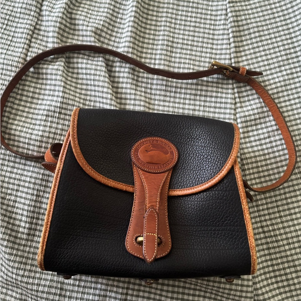 Dooney & Bourke vintage Black and Tan Leather Handbag